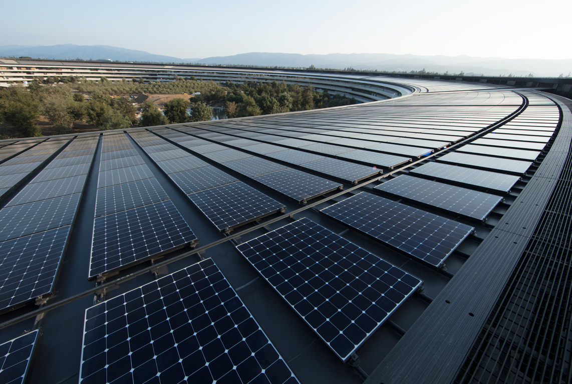 Renewable-Energy-Apple_AP-Solar-Panels_040918